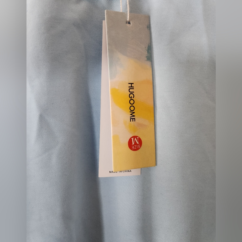 Blue boxy crop top// Size M - Picture 4 of 7
